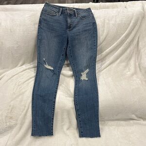Universal Thread Women's Distressed Blue Jeans
